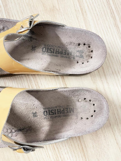 mephisto helen patent thong sandal - good market thrift store