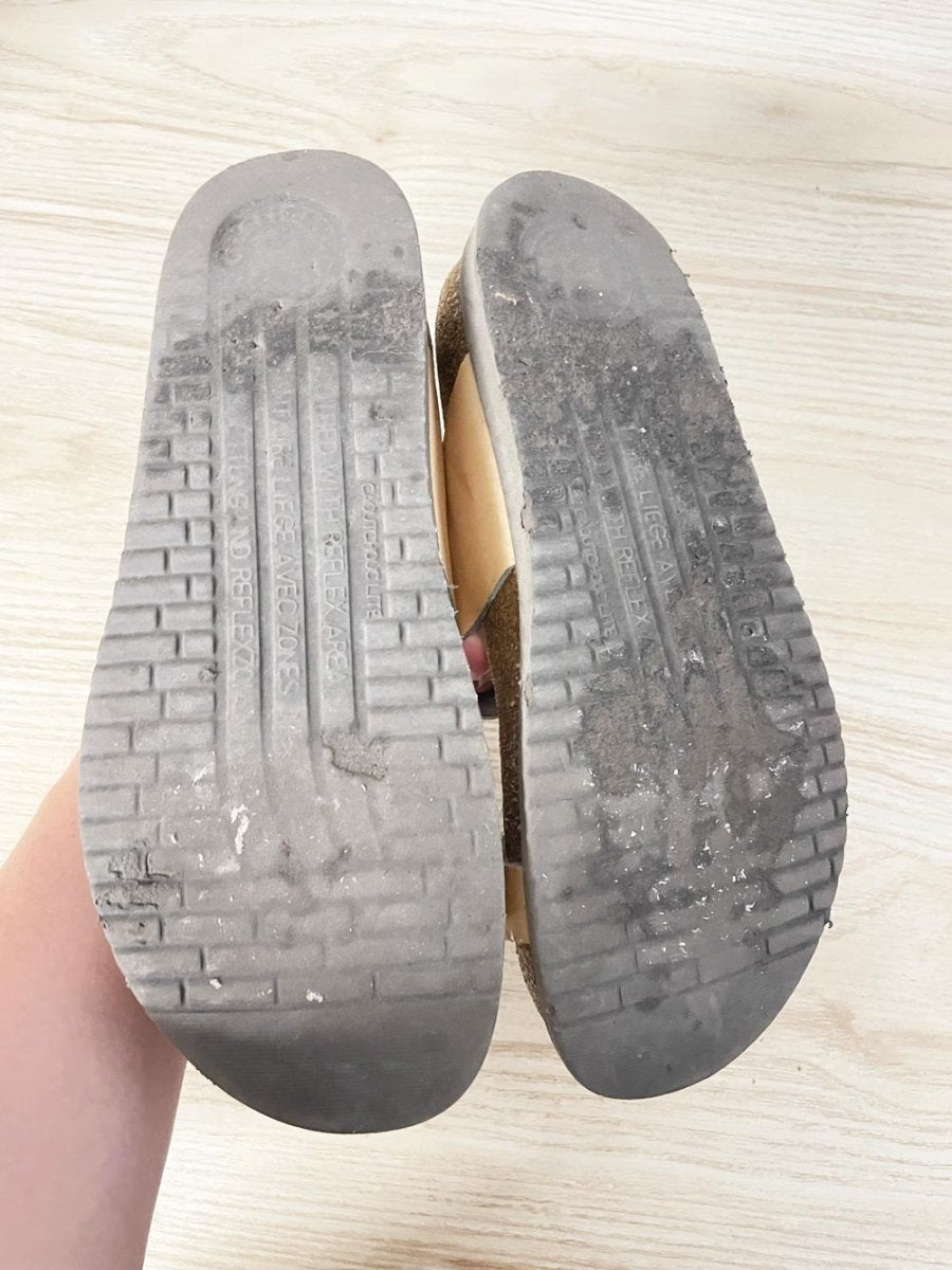 mephisto helen patent thong sandal - good market thrift store