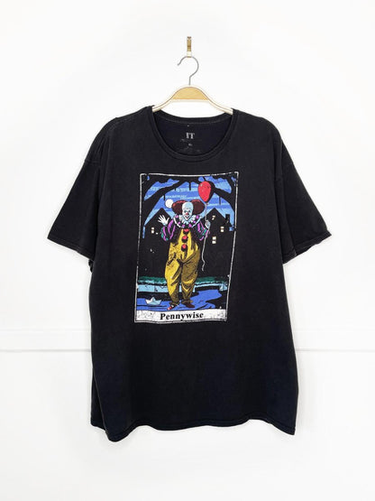 IT original pennywise scary clown graphic tee | halloween - good market thrift store