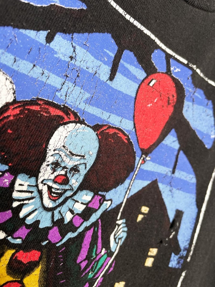 IT original pennywise scary clown graphic tee | halloween - good market thrift store