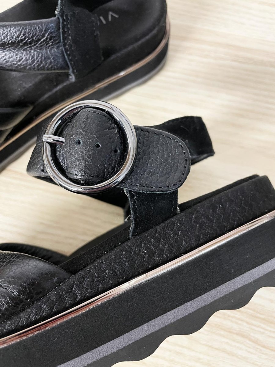 vionic reyna suede + leather platform sandal - good market thrift store