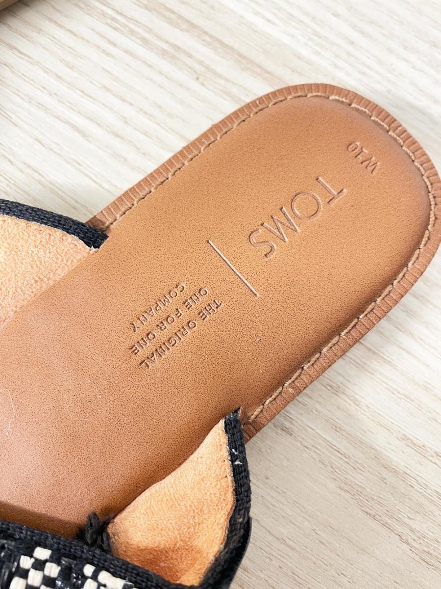 toms viv woven fringe criss cross sandal - good market thrift store