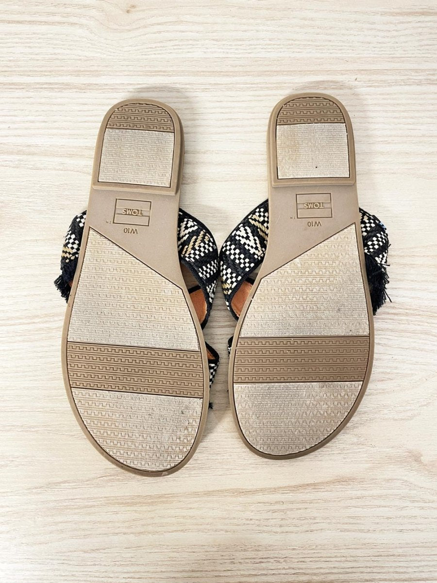 toms viv woven fringe criss cross sandal - good market thrift store