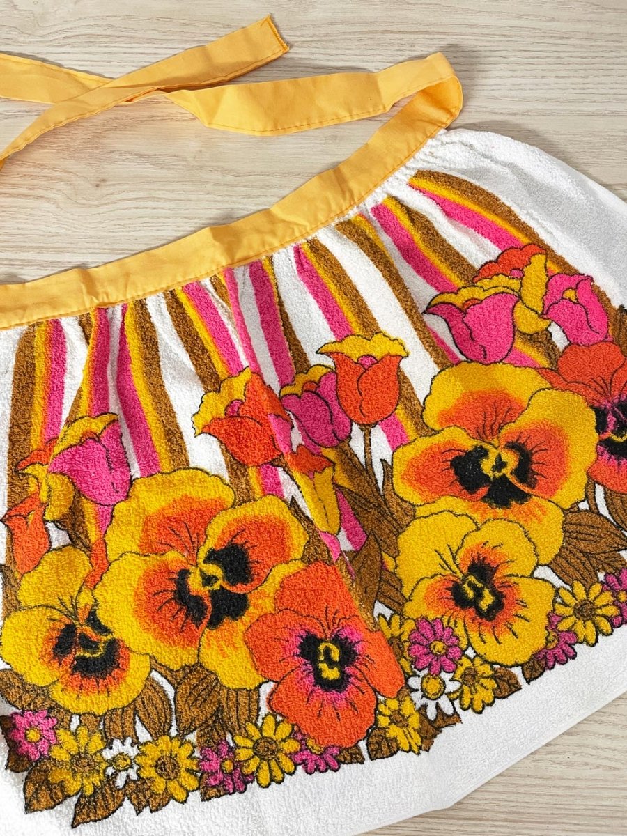 vintage 70s kathaway floral terry apron + cloth set - good market thrift store