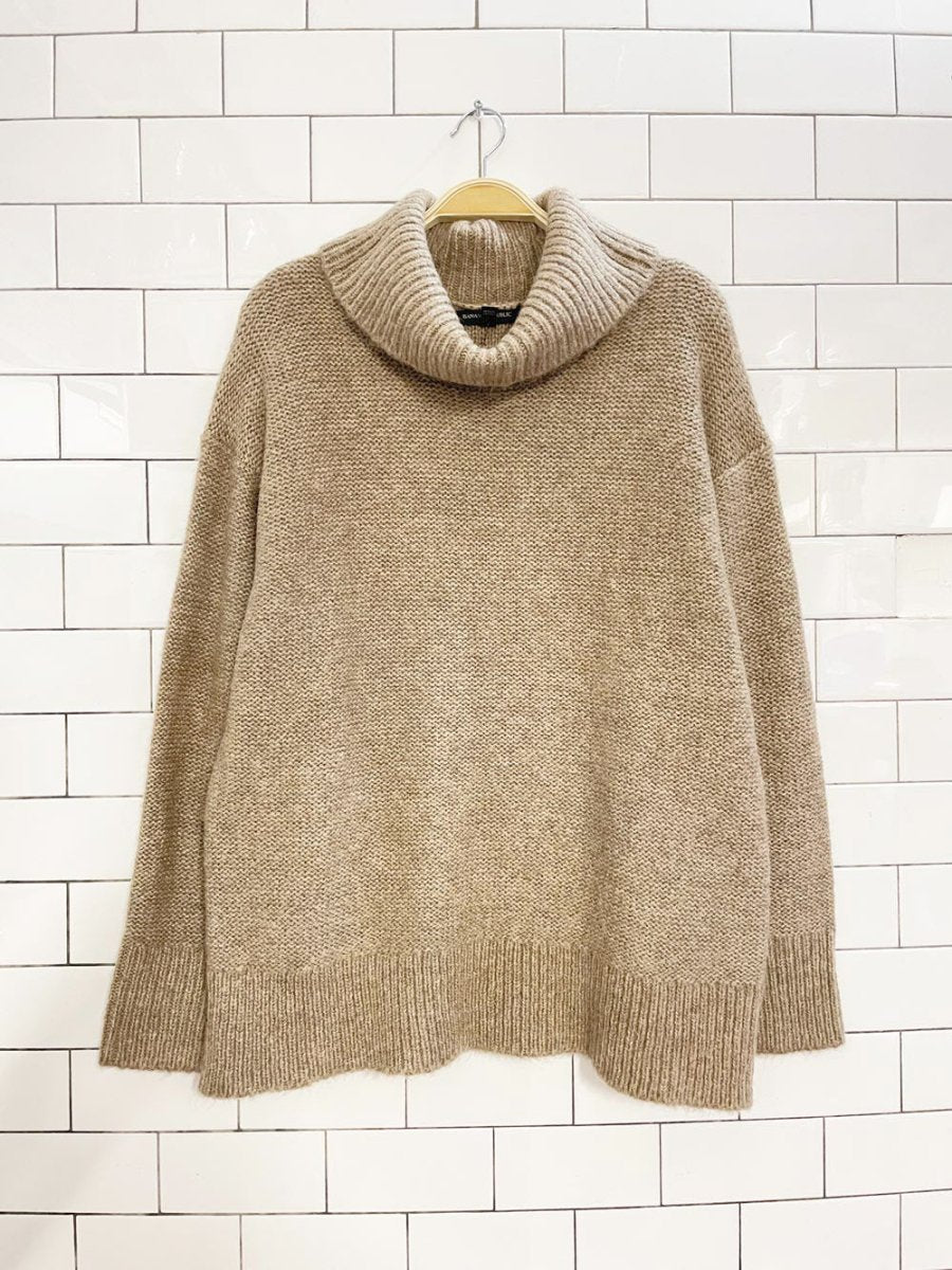 nwt banana republic wool - alpaca cozy knit turtleneck - good market thrift store