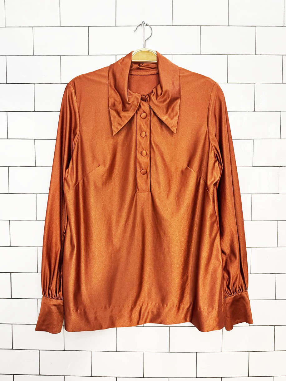 vintage 70s daggar collar poly-satin shirt