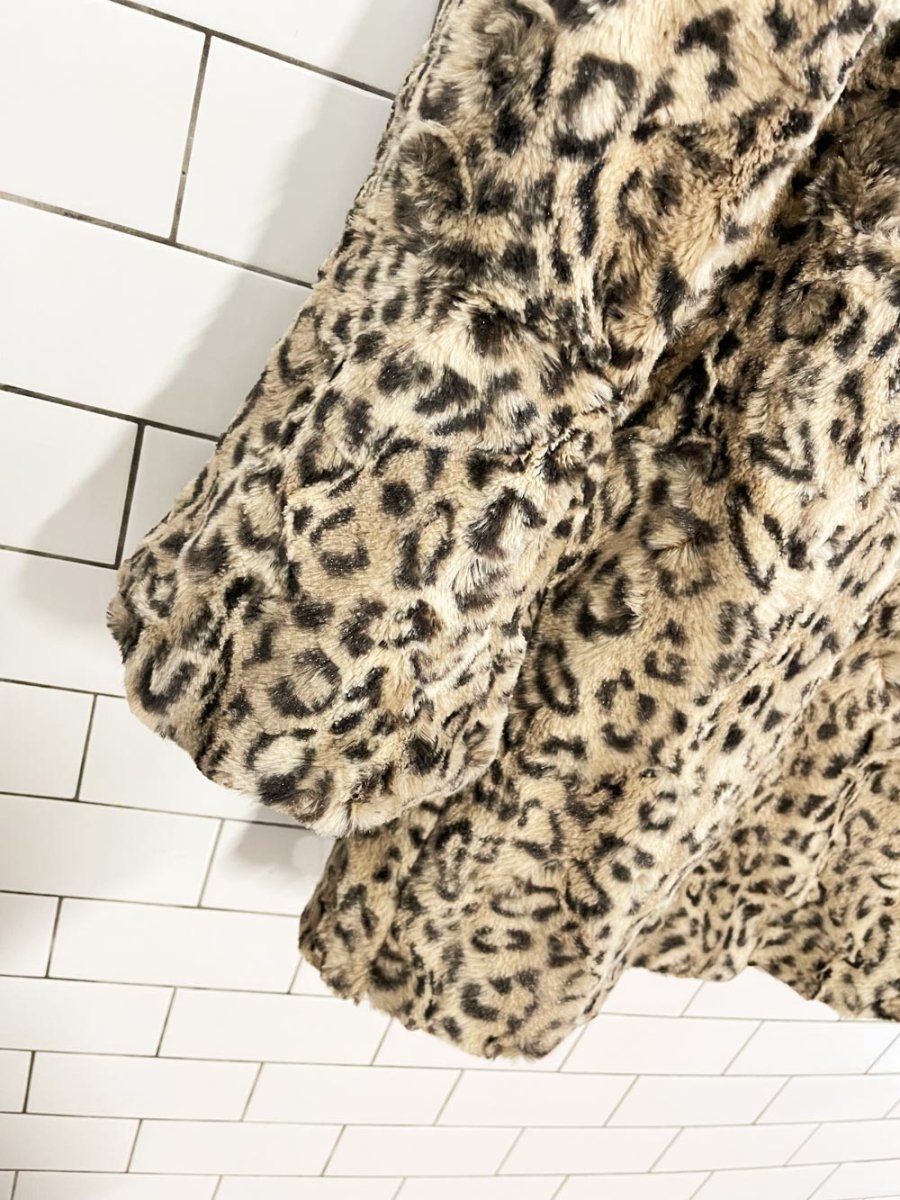 vintage 00s regal faux fur animal print snap button flare sleeve jacket - good market thrift store