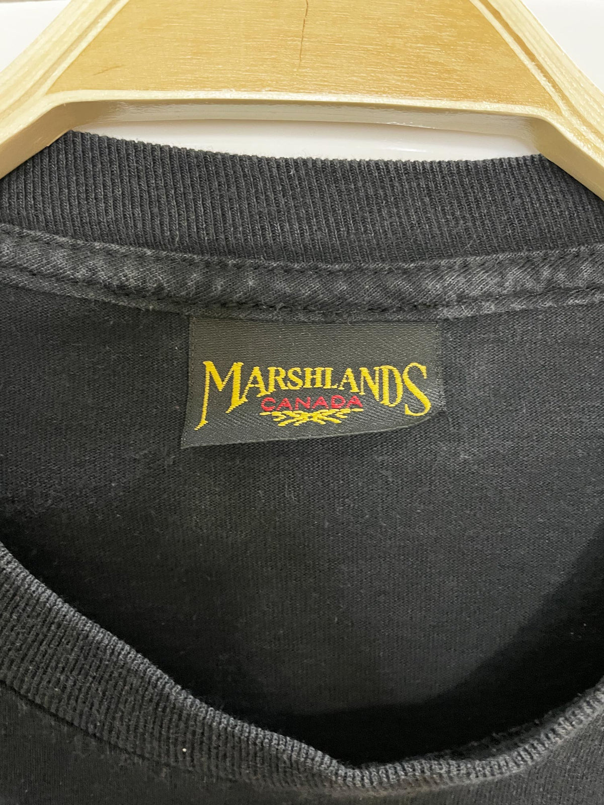 vintage marshlands canada wolf moon scene print crop tee