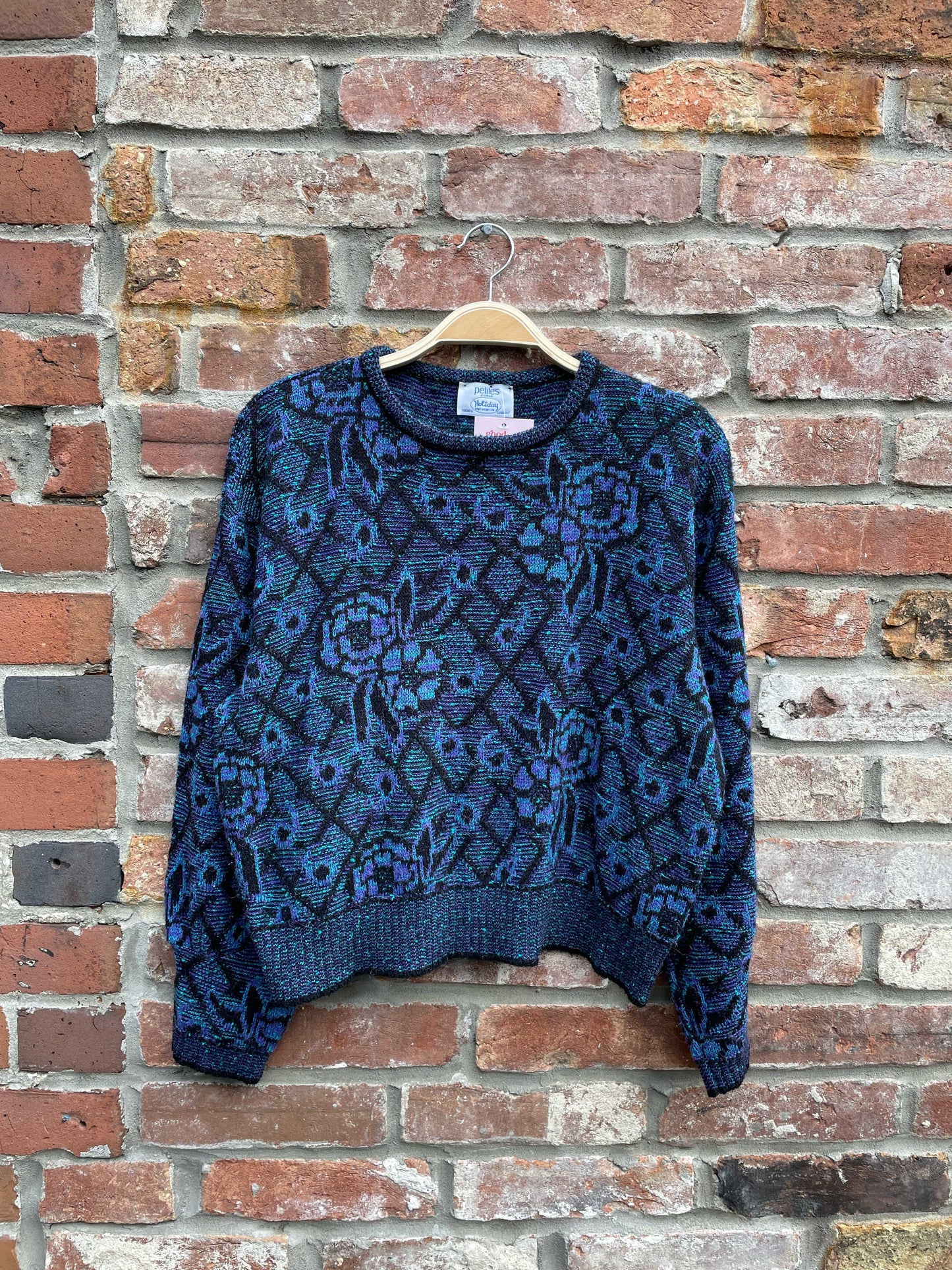 vintage dark argyle rose balloon cuff knit crew