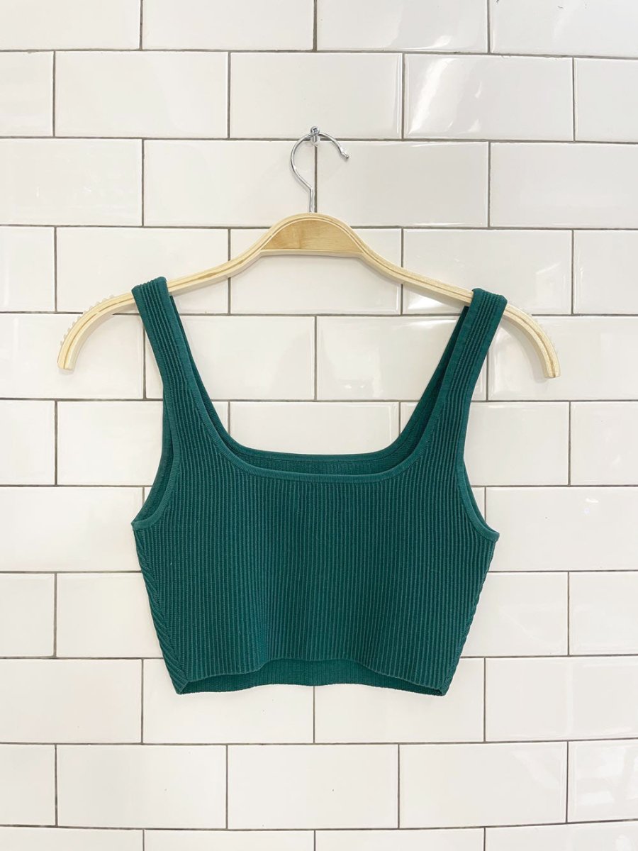 babaton sculpt knit cropped top | aritizia - good market thrift store