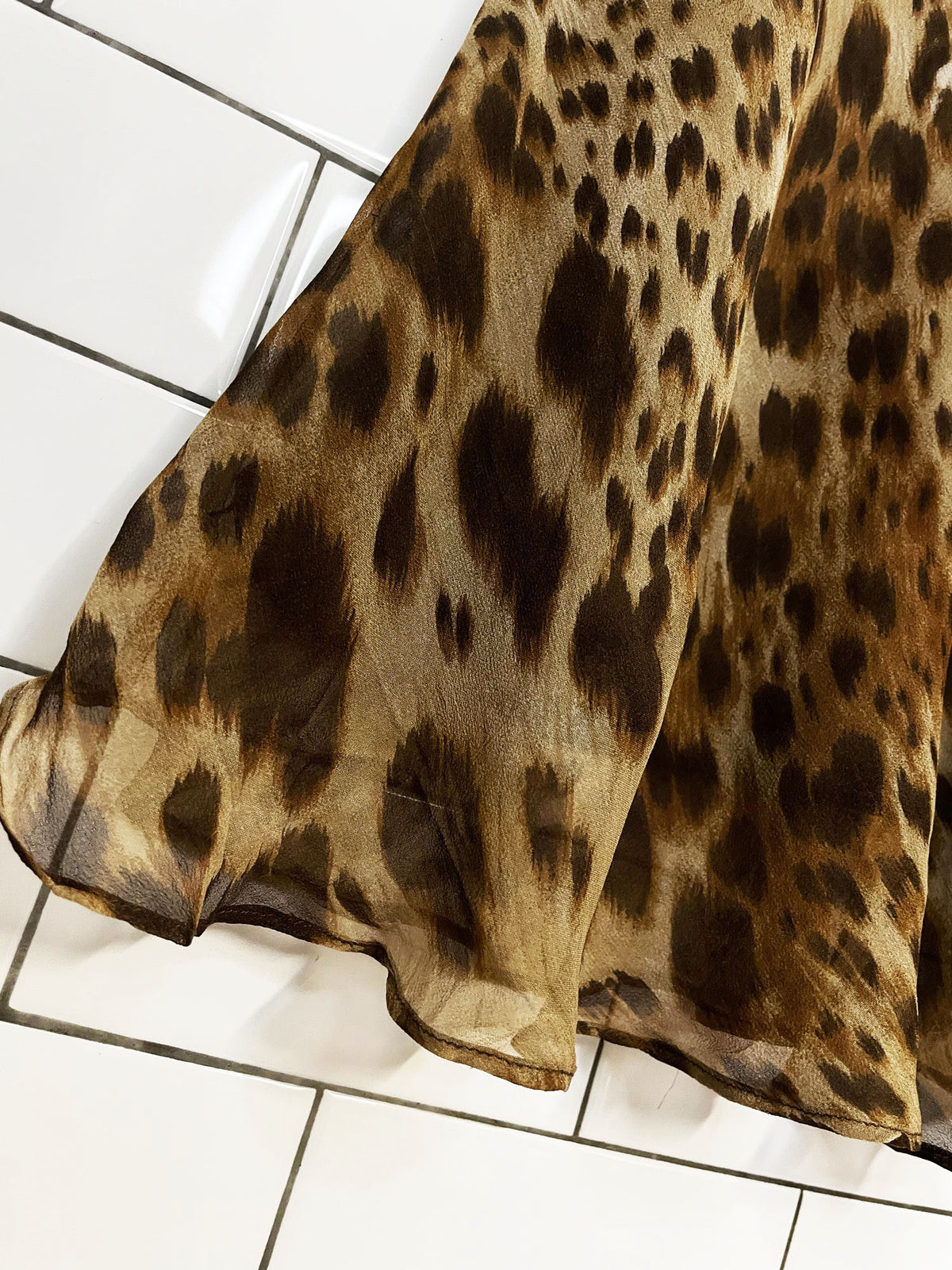 vintage 00s rafaella 100% silk animal print knee-length skirt
