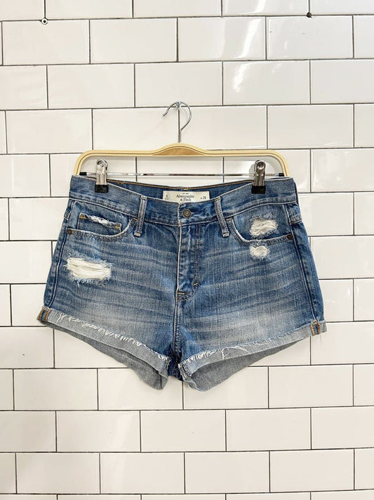 abercrombie mid - rise denim shorts - good market thrift store