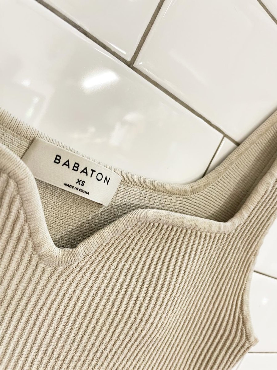 babaton sculpt knit notch crop tank top | aritzia - good market thrift store