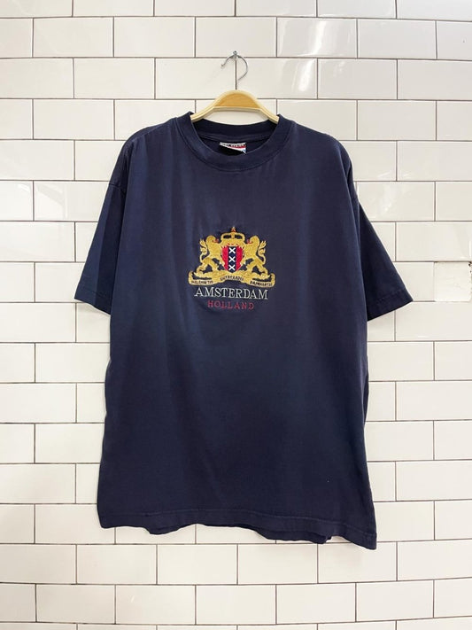 vintage 00s holland crest embroidered tee - good market thrift store