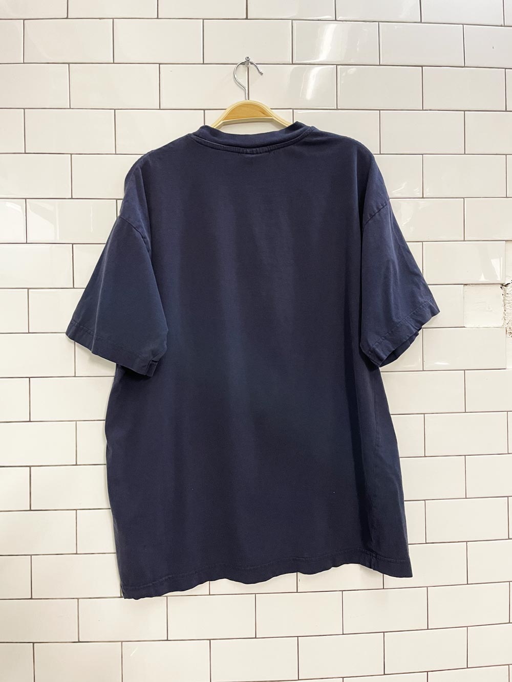 vintage 00s holland crest embroidered tee - good market thrift store