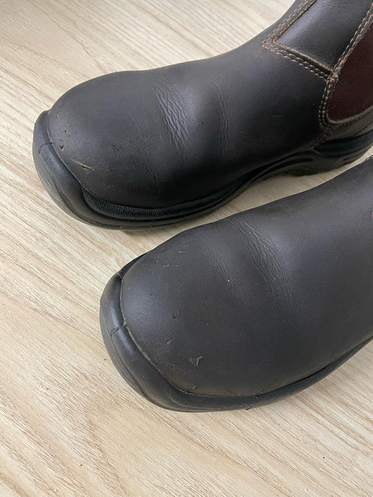 blundstone unisex round toe leather chelsea boot