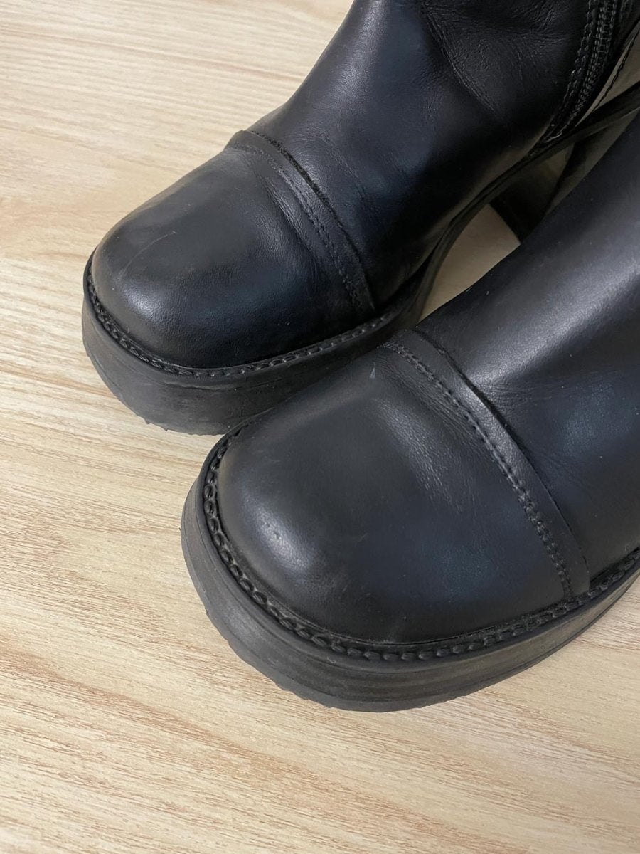 vintage 90s aldo chunky heeled knee high leather boot - good market thrift store