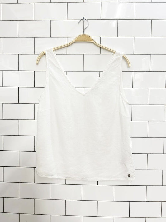 cream denmark linen - blend sleeveless top - good market thrift store