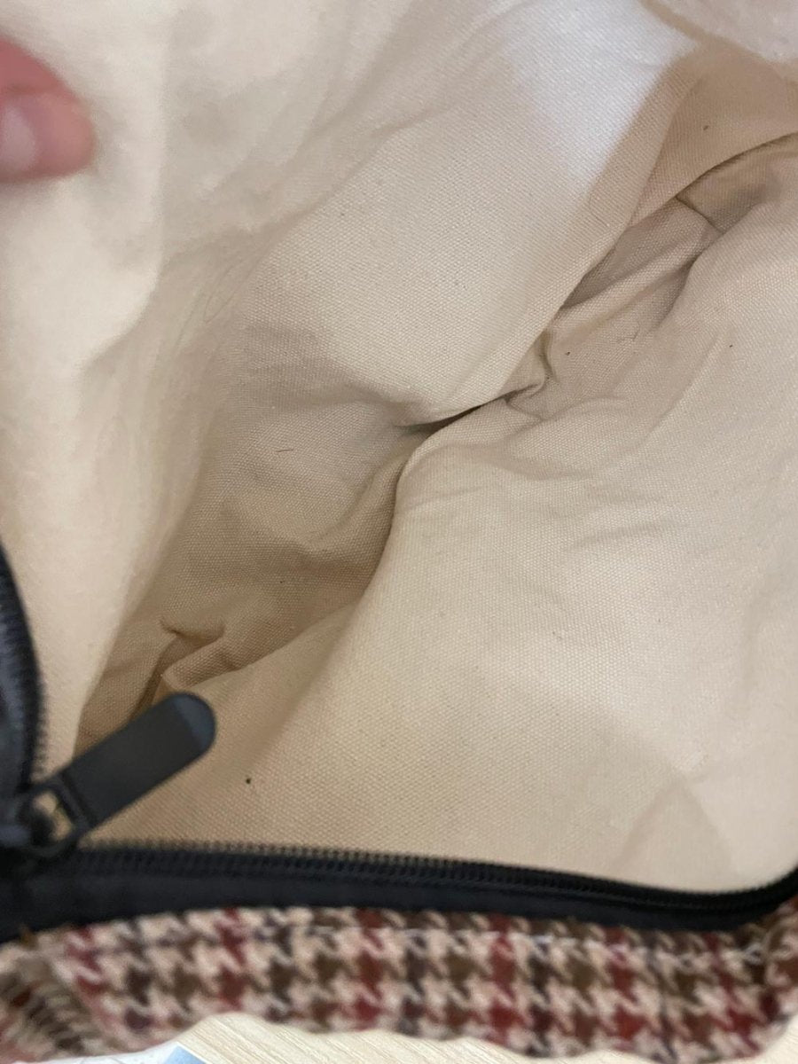 attitude woven houndstooth shoulder bag - good market thrift store