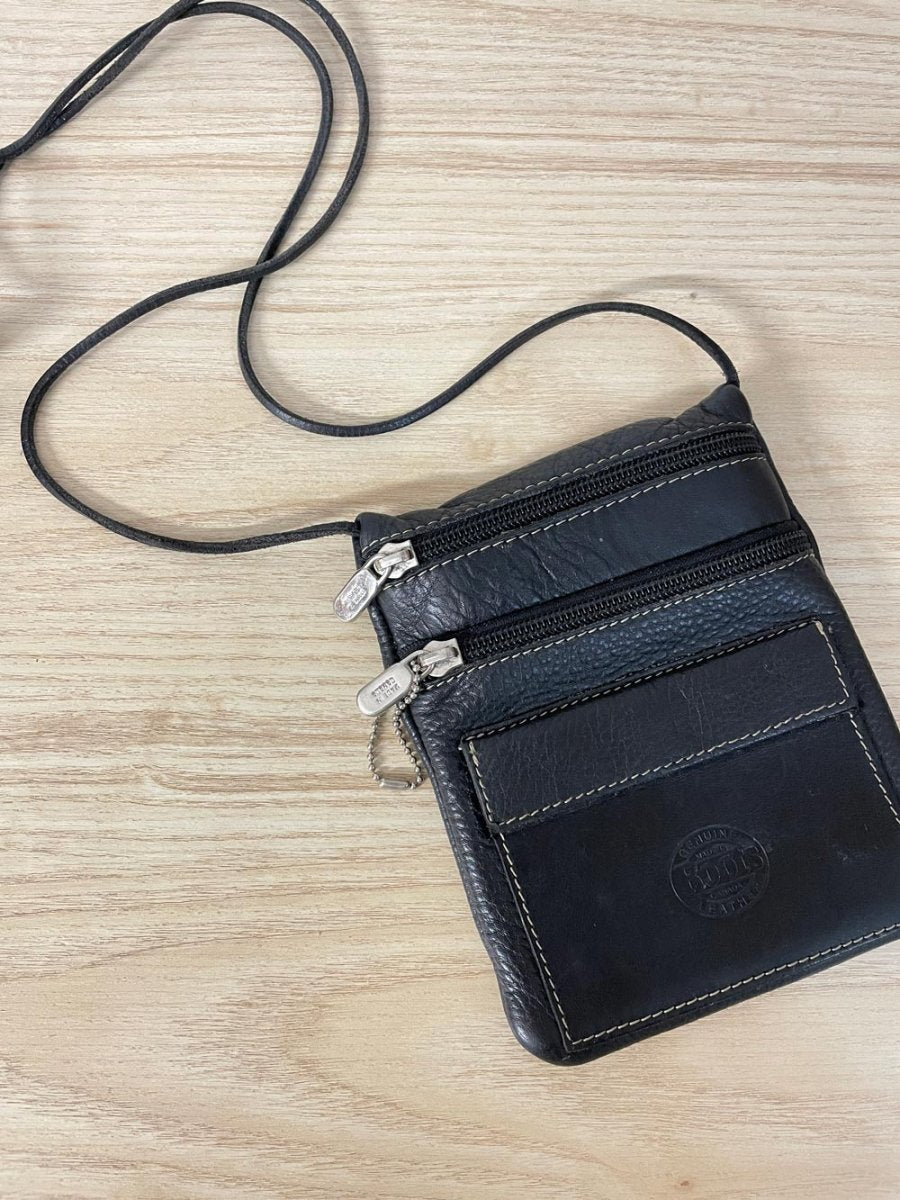 vintage 00s roots crossbody leather bag - good market thrift store