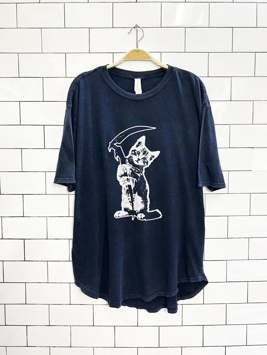 vintage 00s reaper kitty tee - good market thrift store
