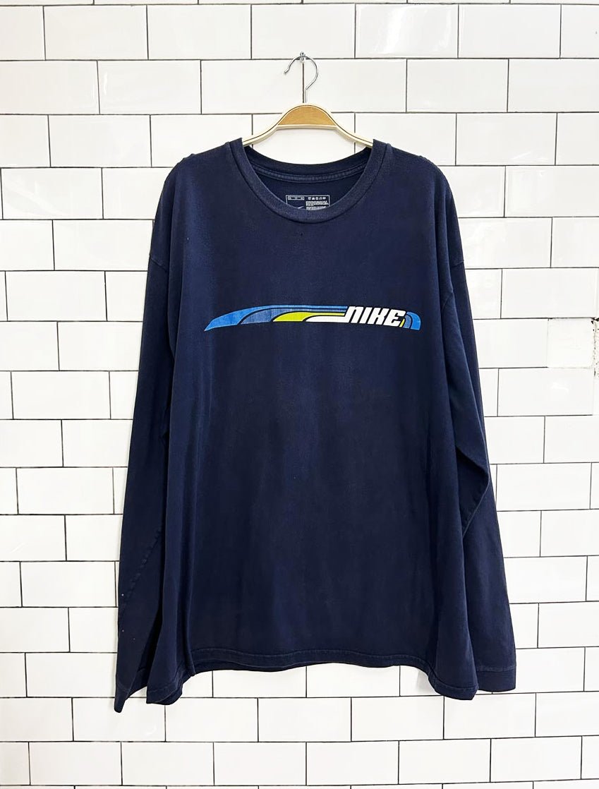 vintage 00s nike long sleeve tee - good market thrift store