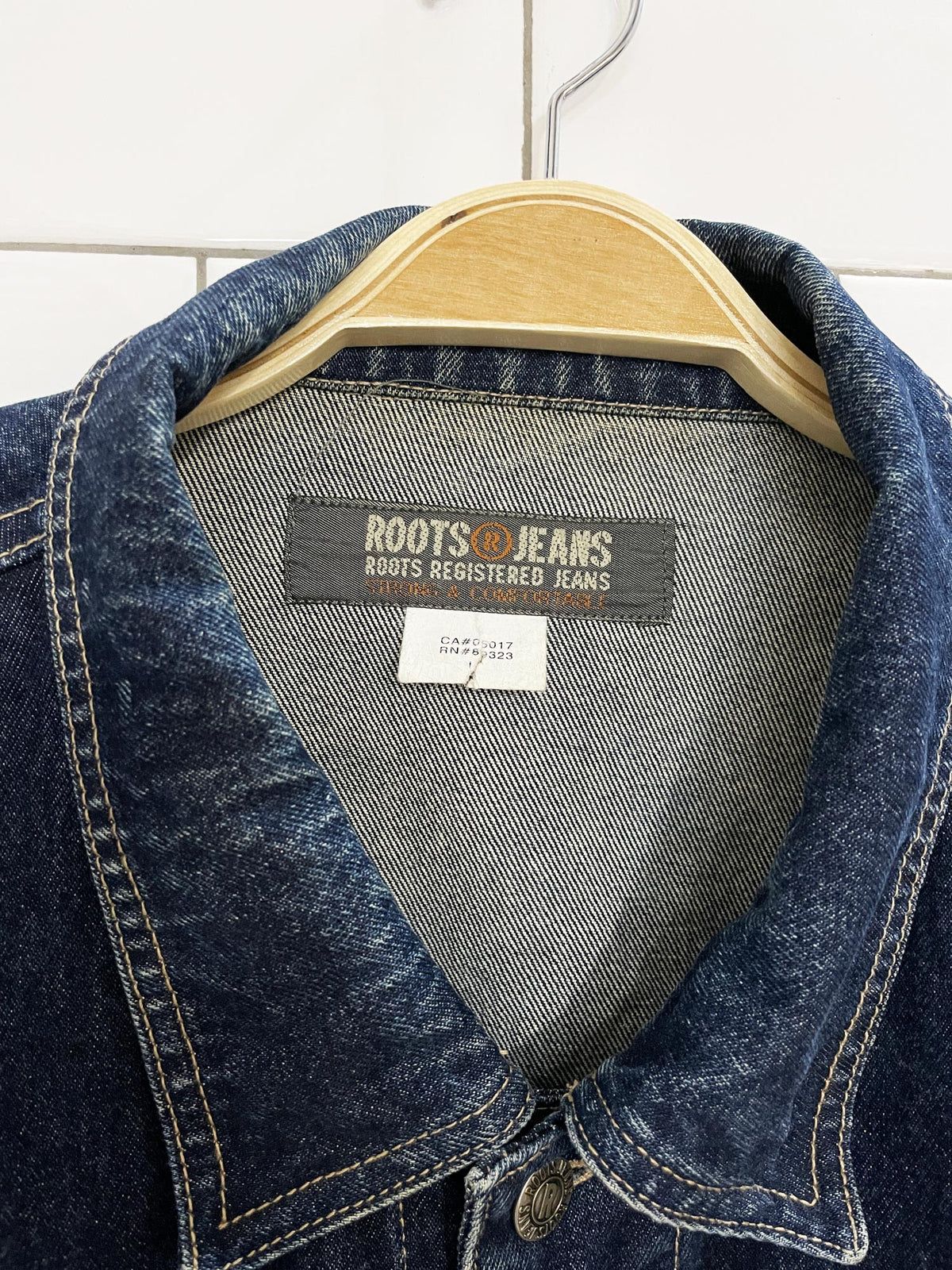 vintage 00s roots denim trucker jacket