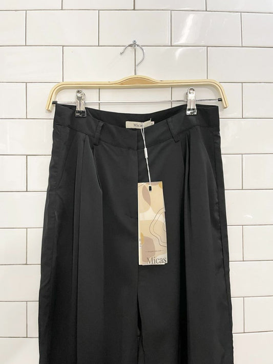 nwt micas high rise pleated wide leg trouser - good market thrift store