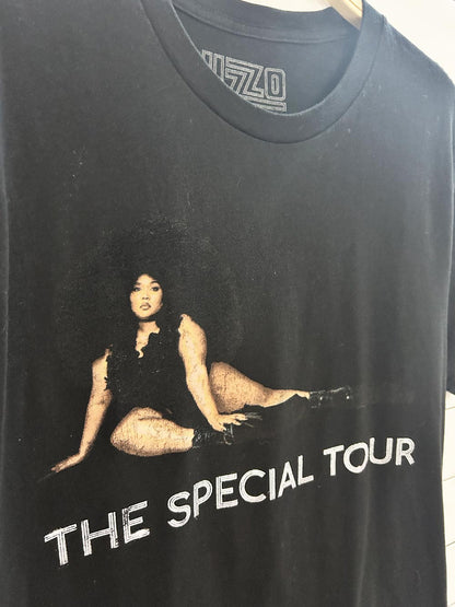 lizzo the special tour tee