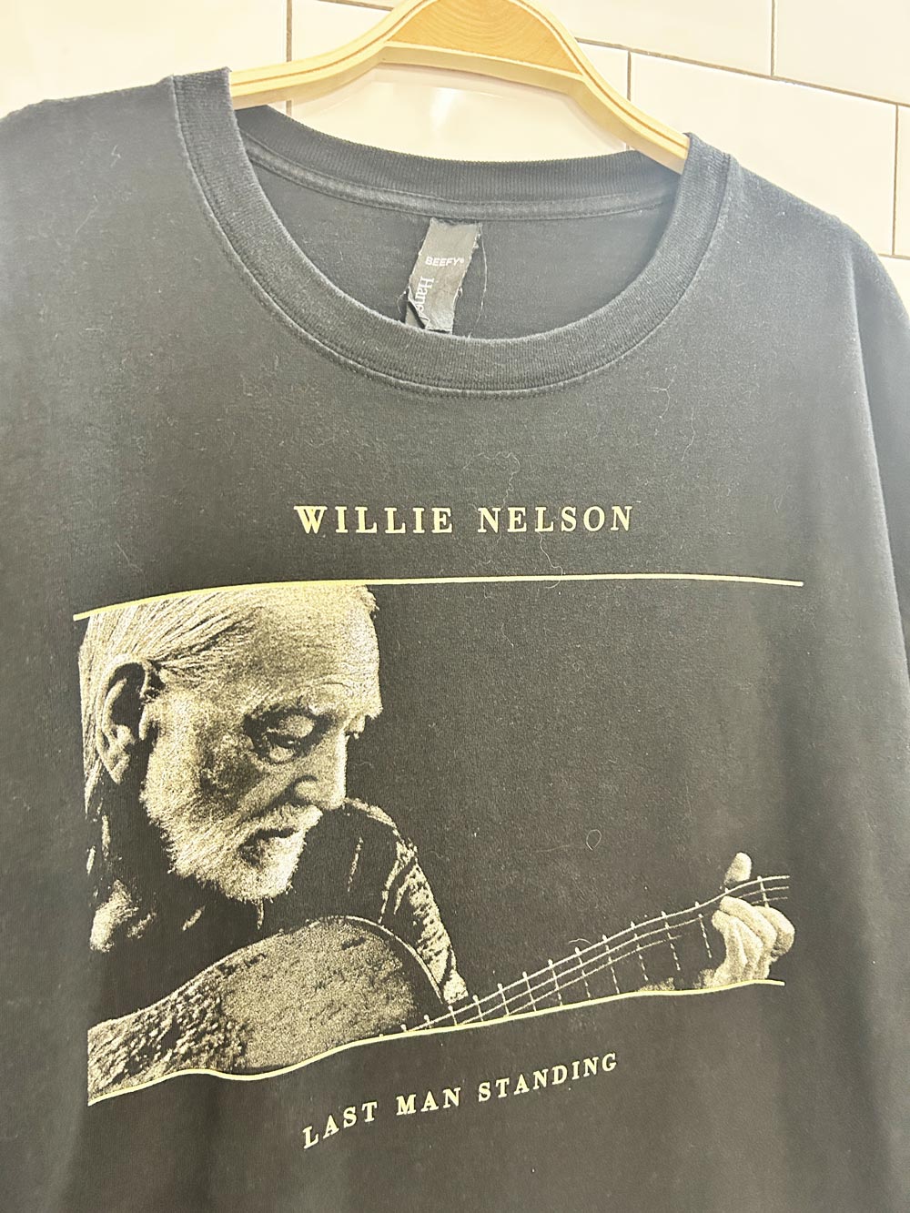willie nelson last man standing 2019 concert merch tee