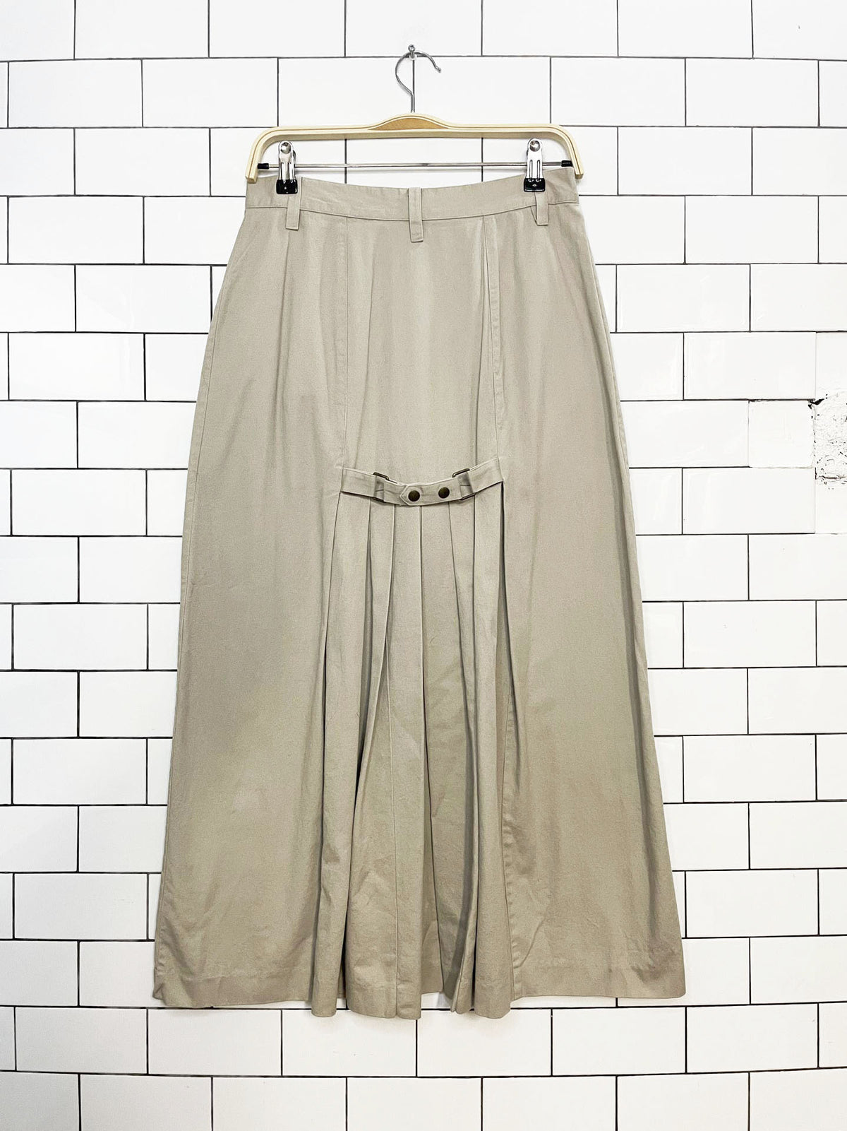 vintage 90s together! country pleated back full button maxi skirt