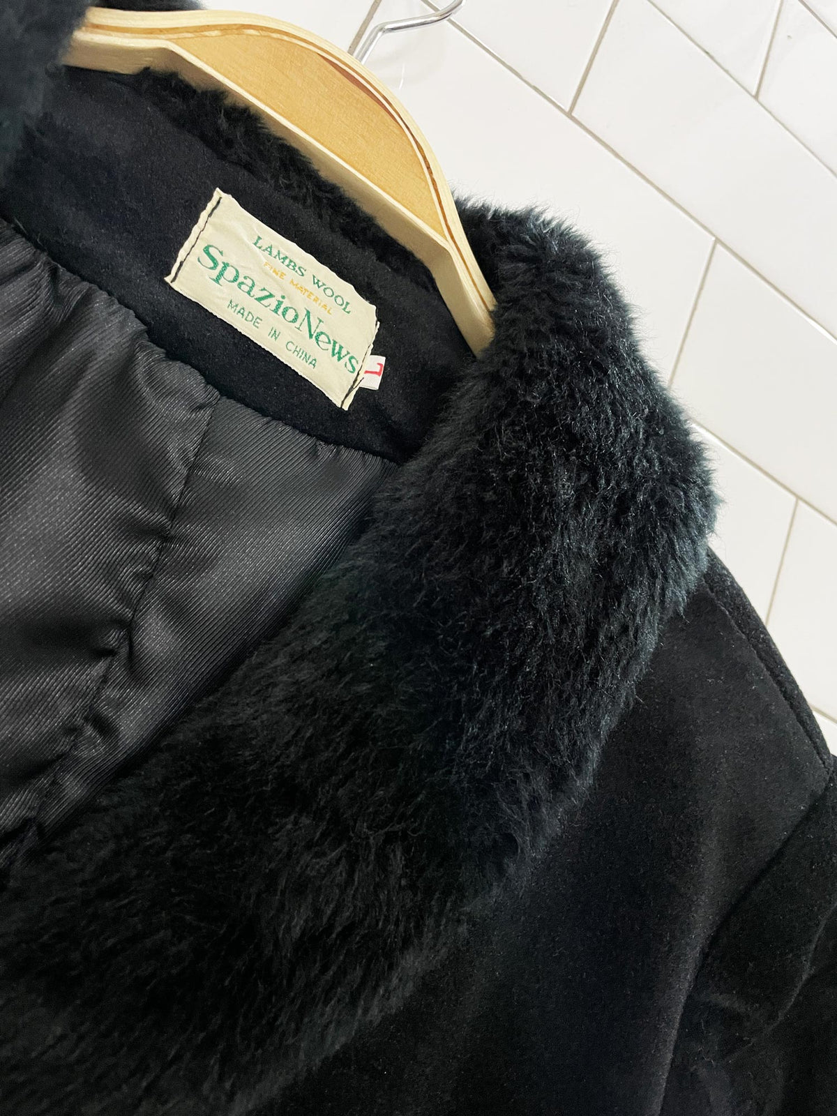 vintage spazio news lambswool sherpa collar cropped velvet jacket