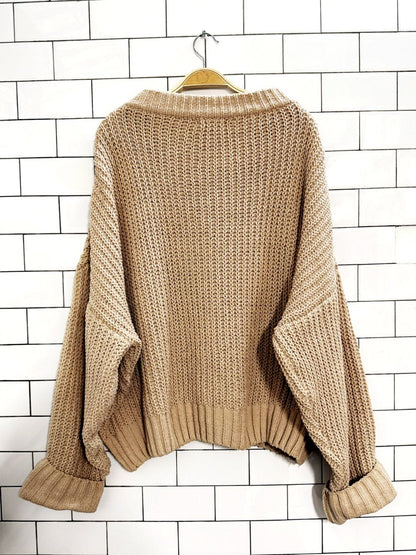 easel LA oversized chenille chunky knit sweater - good market thrift store