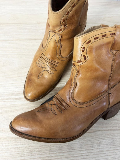 vintage 70s made in romania short western boots - good market thrift store