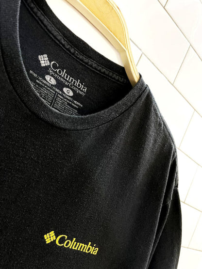 vintage 00s columbia sunset logo tee - good market thrift store