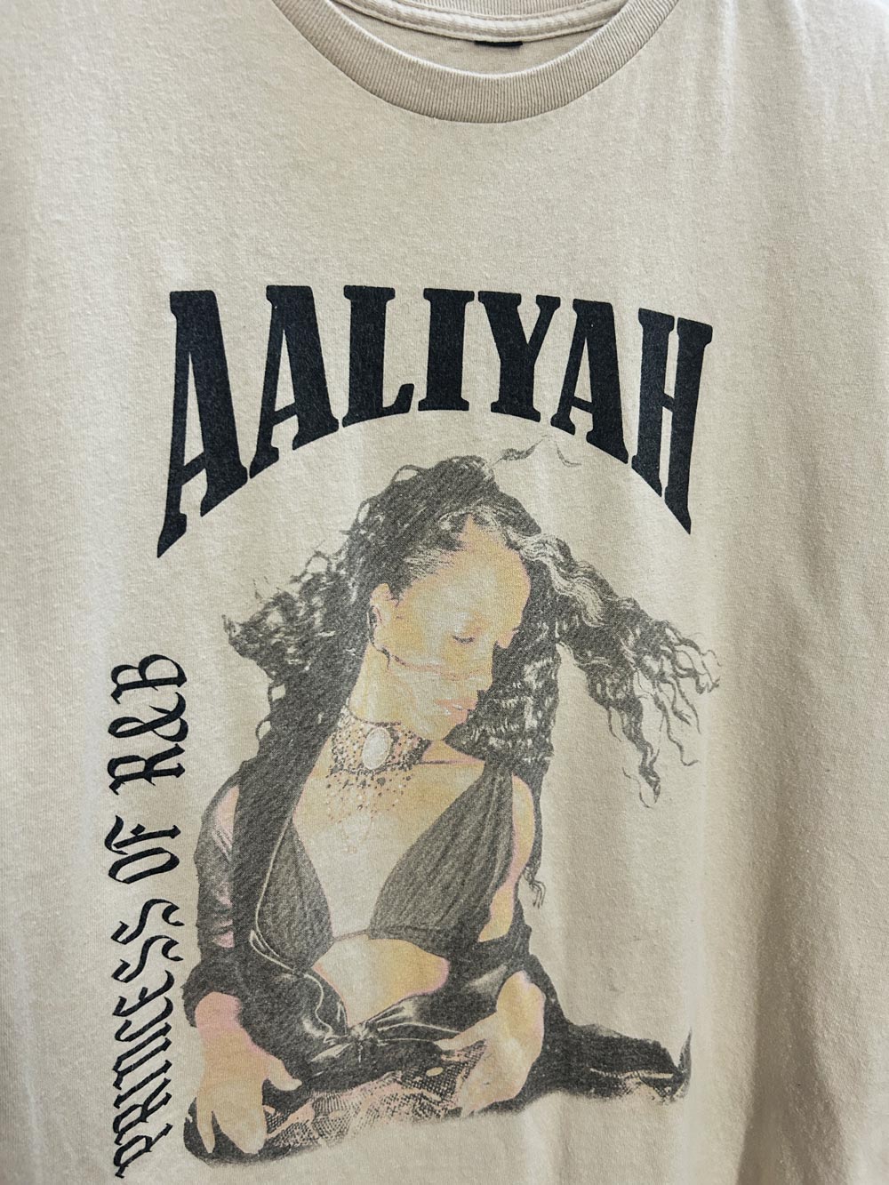 alliyah princess of r&b graphic tee