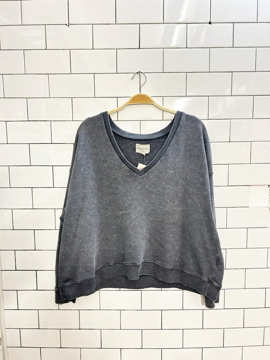 ae oversized v - neck sweatshirt - good market thrift store