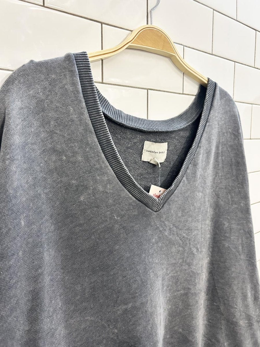 ae oversized v - neck sweatshirt - good market thrift store