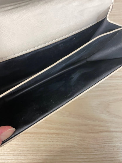 chic faux leather structured clasp chain shoulder bag - good market thrift store