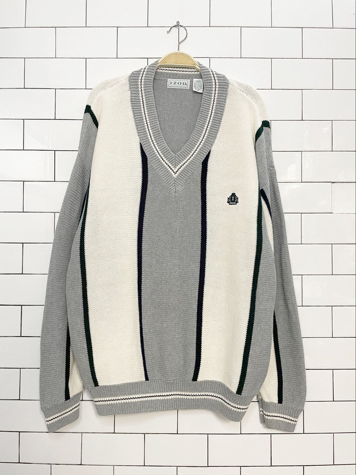 vintage izod crested stripe v-neck tennis prep knit sweater