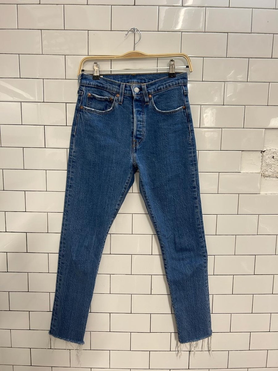 levis 501 slim straight jeans - good market thrift store