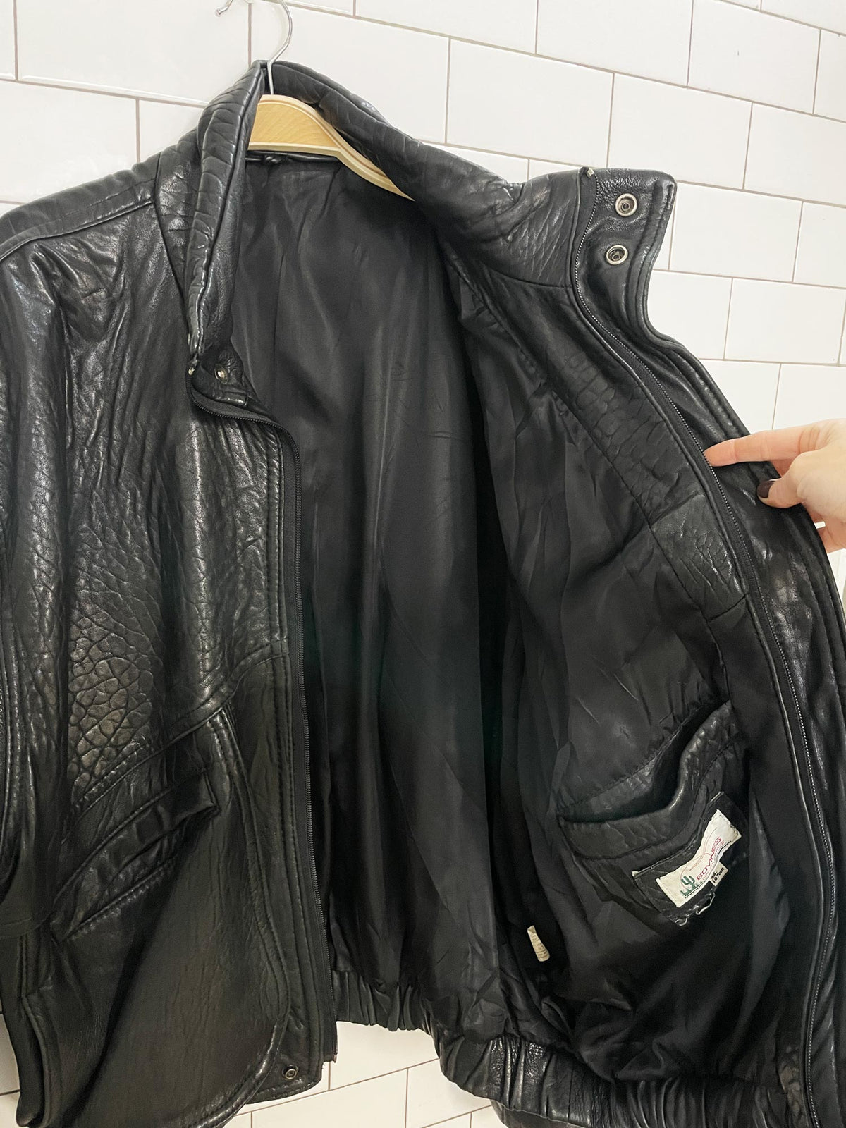 vintage bovines adventure wear pebble butter leather bomber jacket
