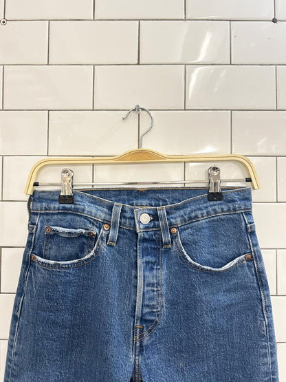 levis 501 slim straight jeans - good market thrift store