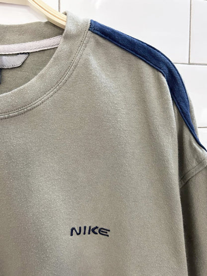 vintage 00s nike earth tone minimal tee - good market thrift store