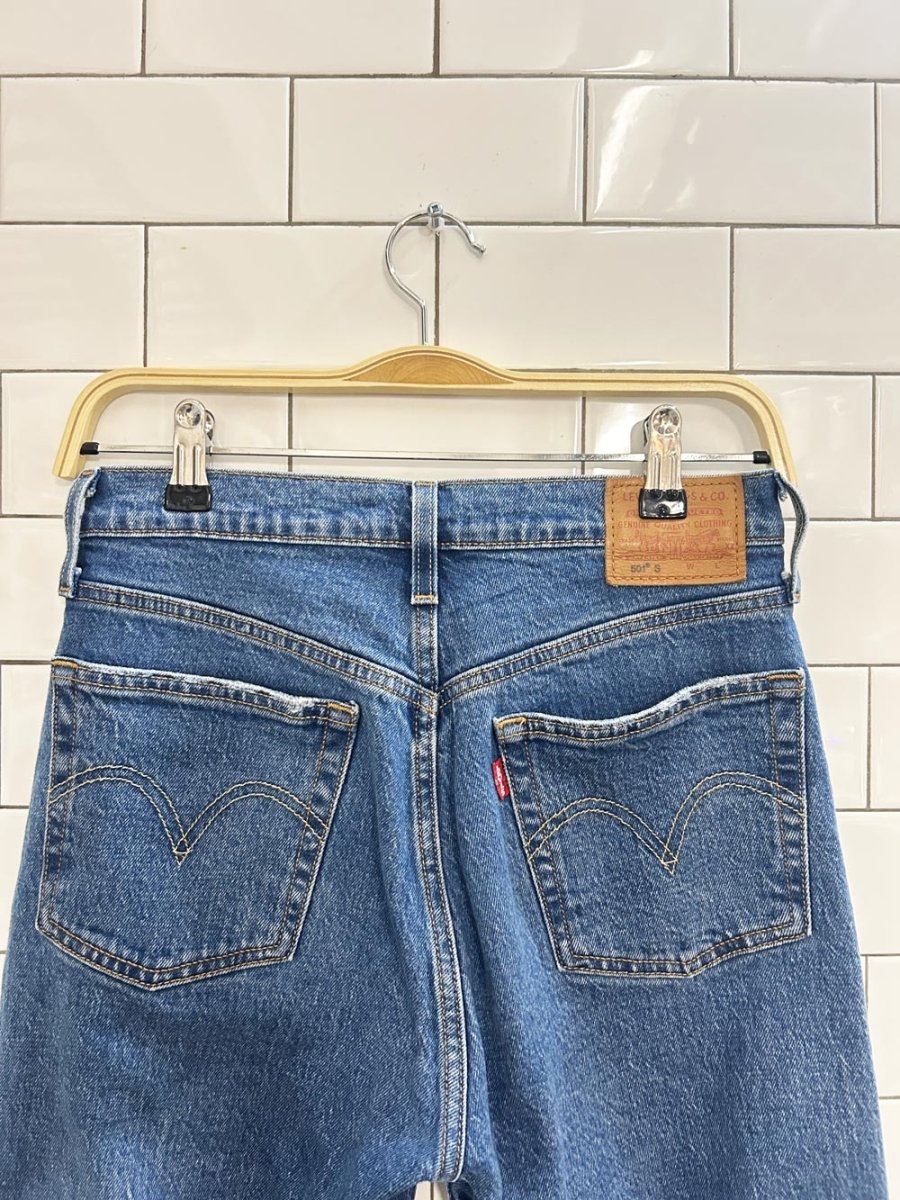 levis 501 slim straight jeans - good market thrift store