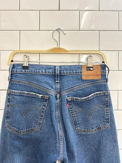 levis 501 slim straight jeans - good market thrift store