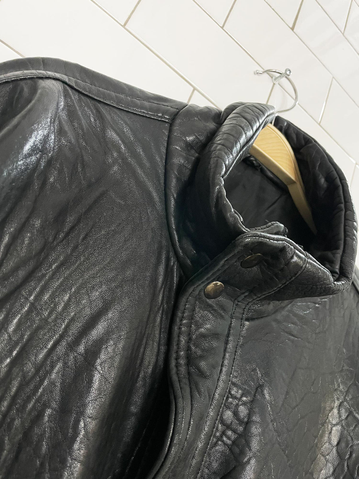 vintage bovines adventure wear pebble butter leather bomber jacket