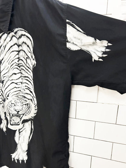 y2k xtreme jeans siberian tiger graphic shirt - good market thrift store