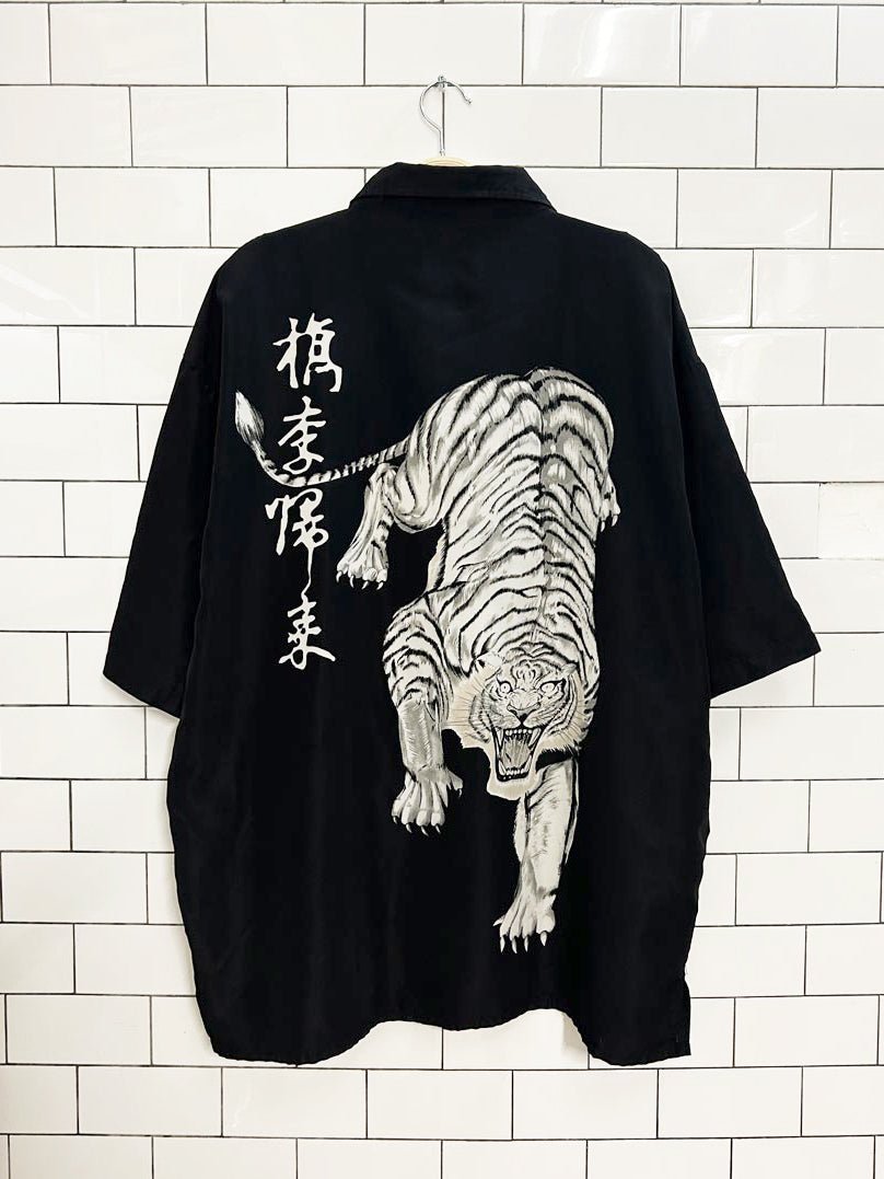 y2k xtreme jeans siberian tiger graphic shirt - good market thrift store