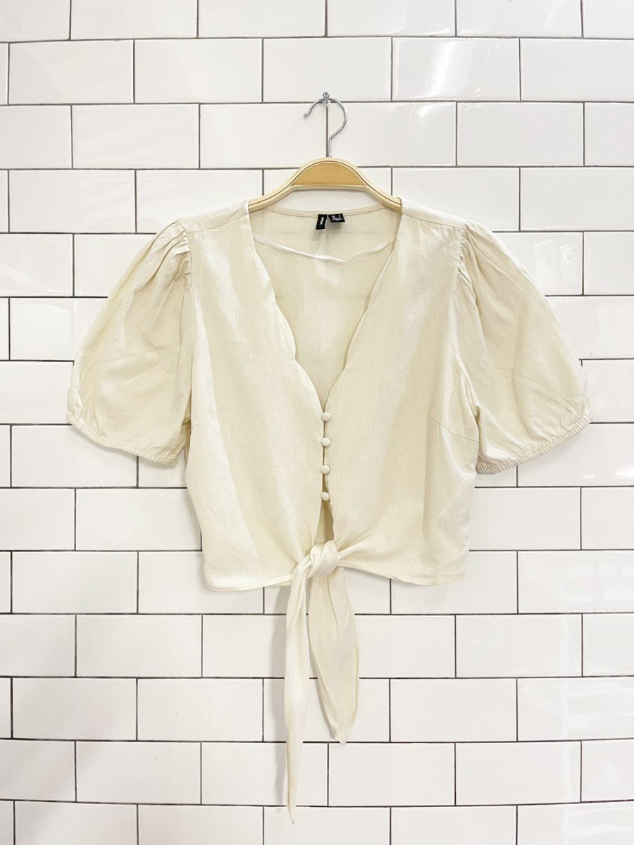 vero moda scallop neck puff sleeve top - good market thrift store